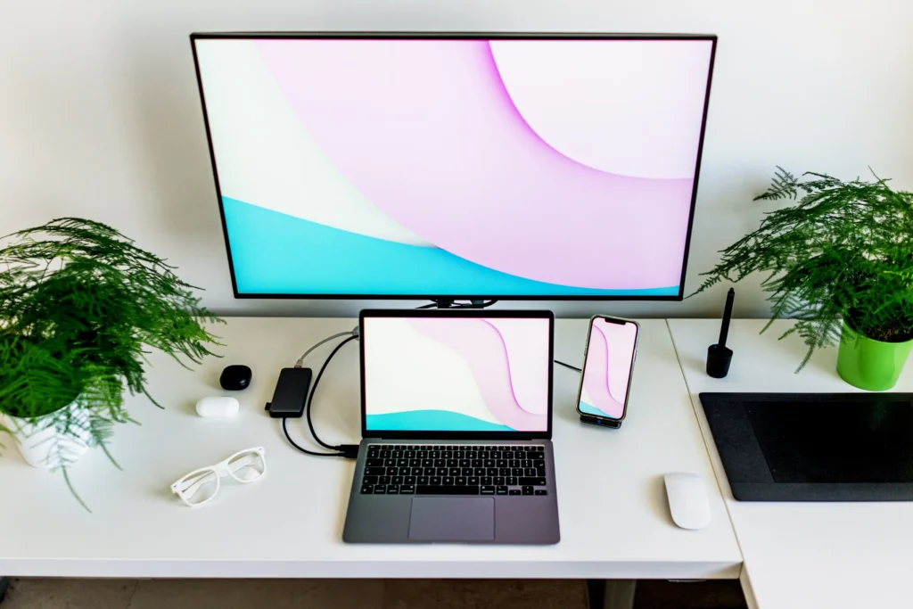 How to Switch Between a Desktop and Laptop Using the Same Monitor.